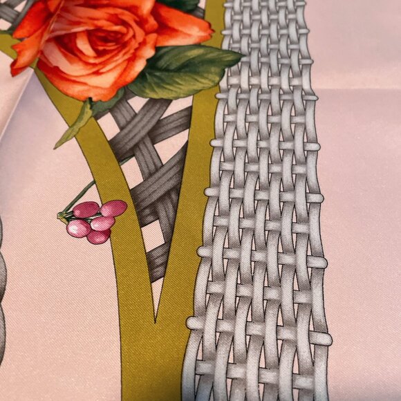 Vintage Gucci Floral Silk Scarf - Picture 6 of 14